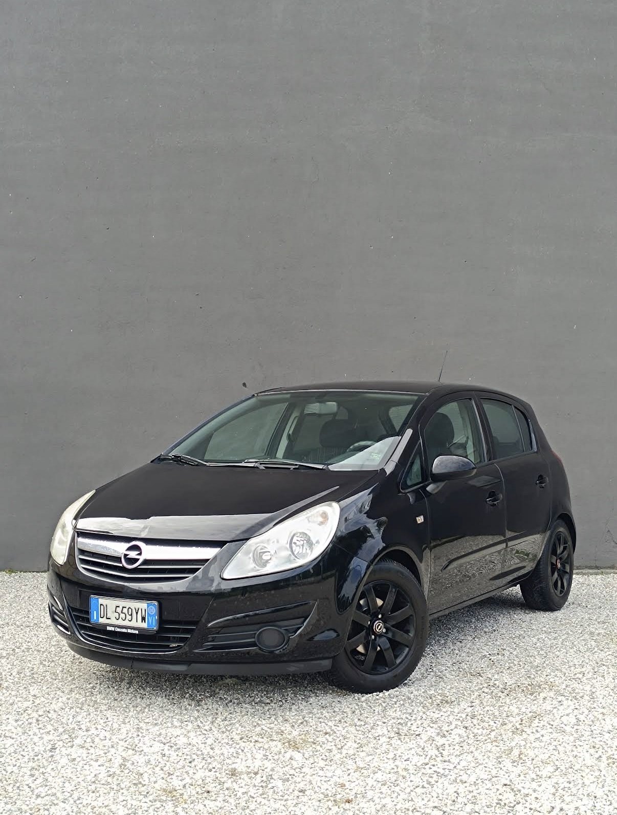 Opel Corsa nera